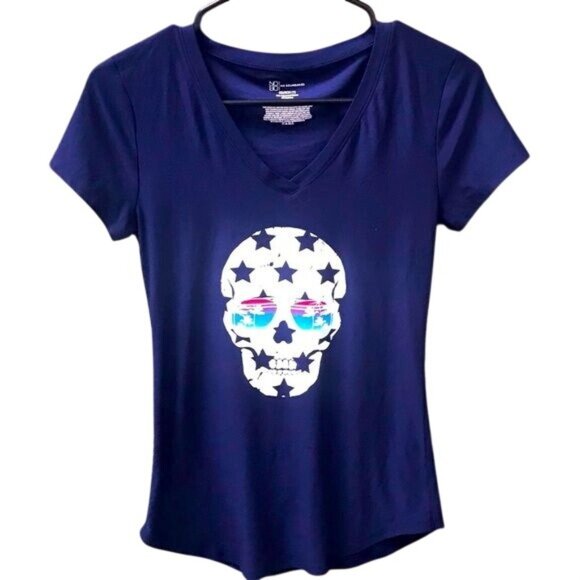 No Boundaries Med Blue Skull Graphic VNeck Tee Patriotic Grunge Y2K Casual Rebel - Picture 4 of 6
